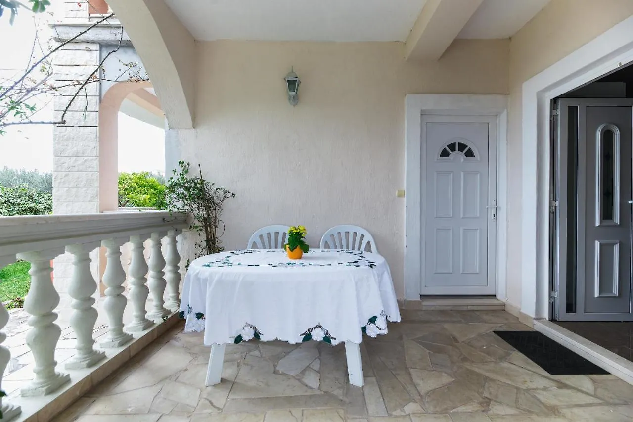 Kastela Agneza Apartment