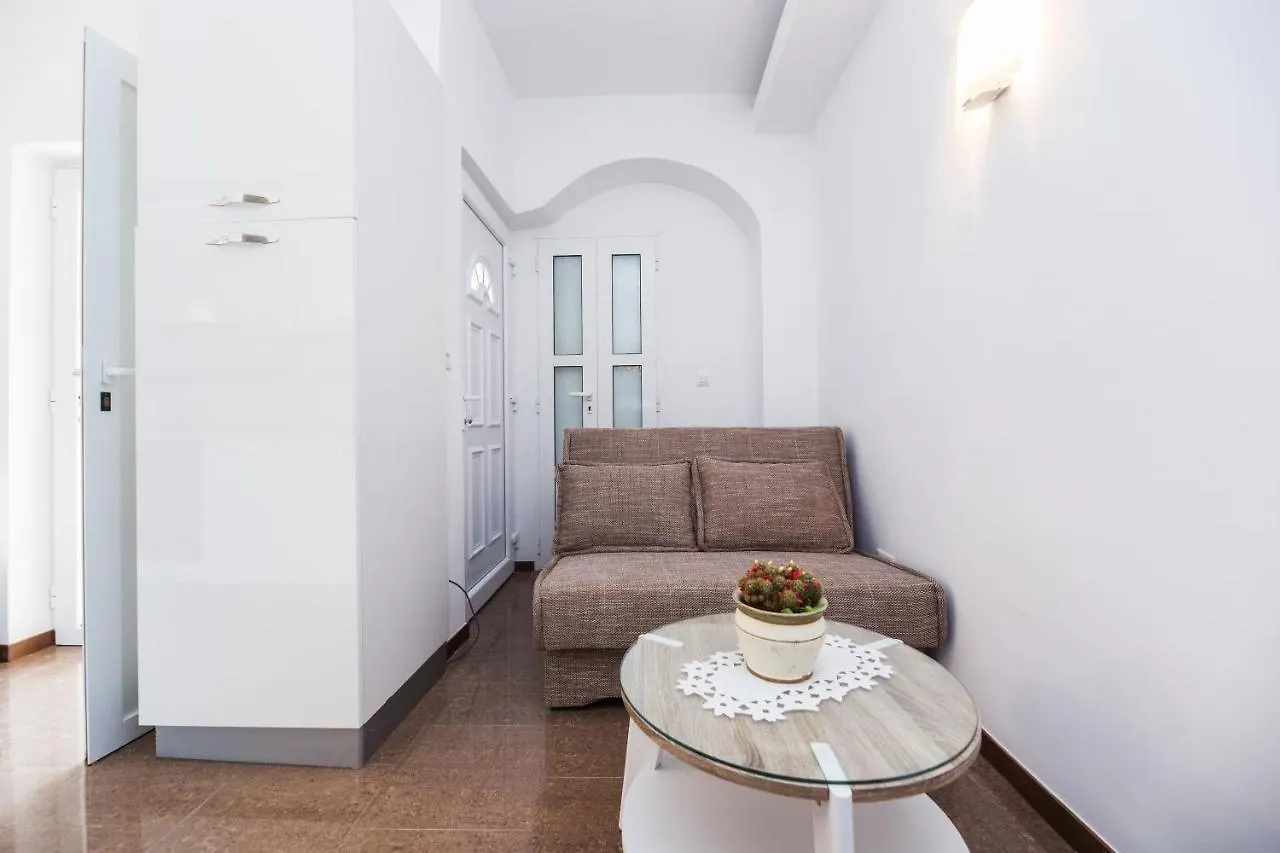 Kastela Agneza Apartment Croatia